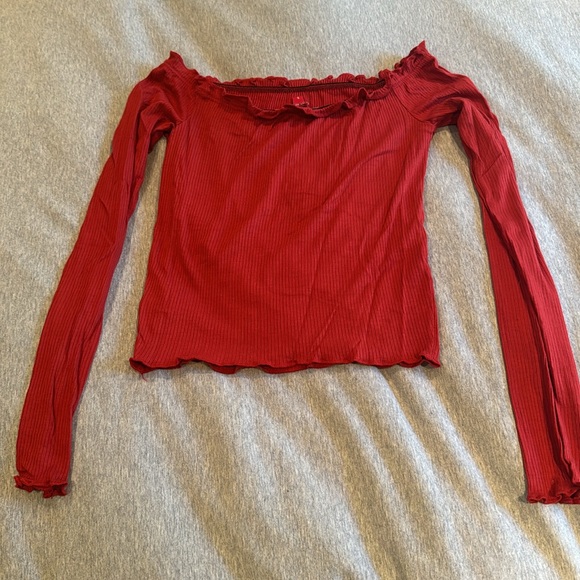 Long sleeve off the shoulder top bundle - Picture 4 of 10